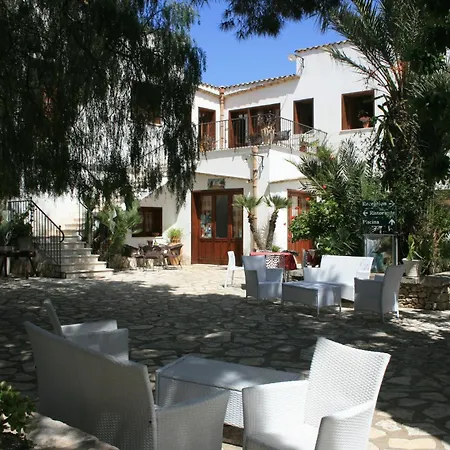 Hotel Il Cortile-3